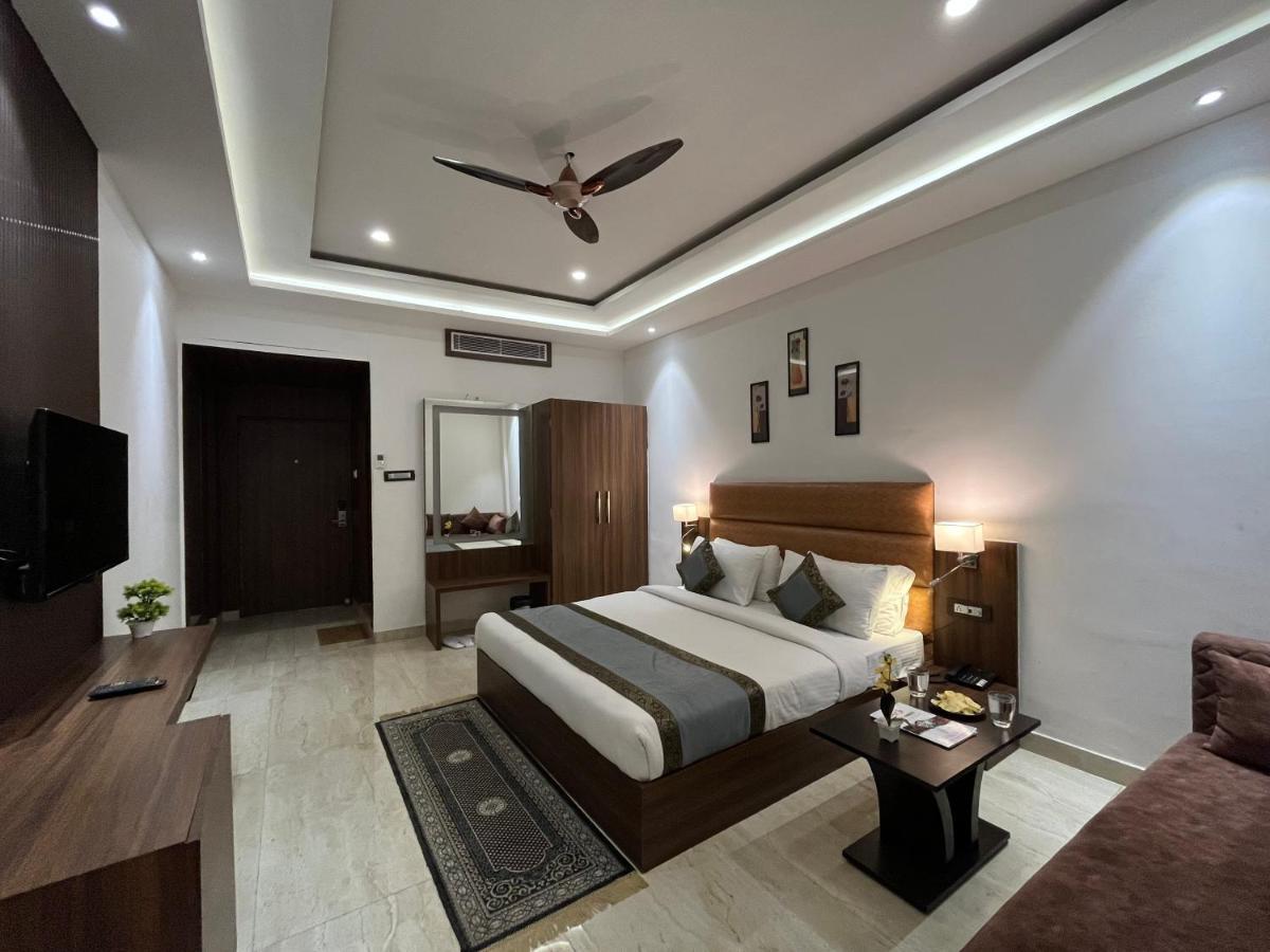 Hotel Kalawati Palace Varanasi Exterior photo
