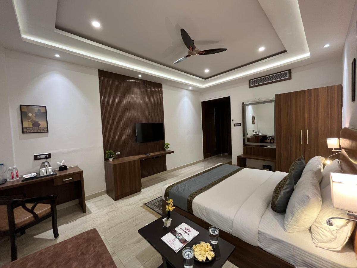 Hotel Kalawati Palace Varanasi Exterior photo